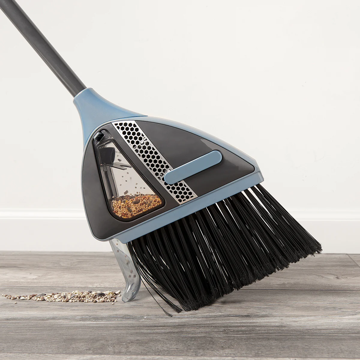 Vacuum Broom